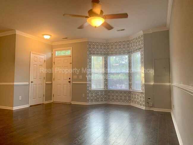Foto del edificio - 330 Gilman Ln