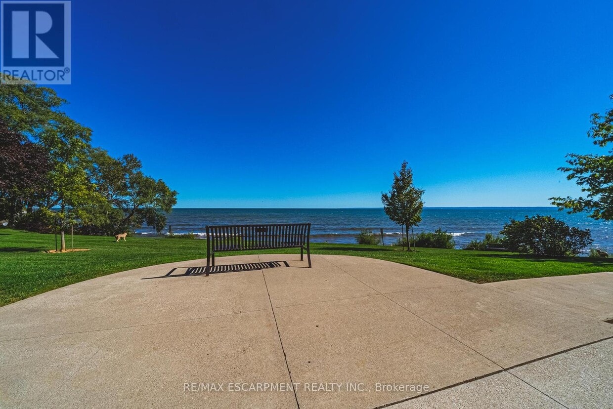 Primary Photo - 5250-5250 Lakeshore Rd.