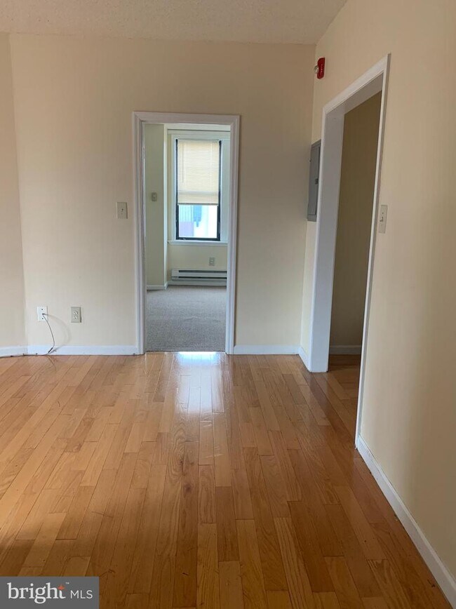 Foto del edificio - 1400 Point Breeze Ave