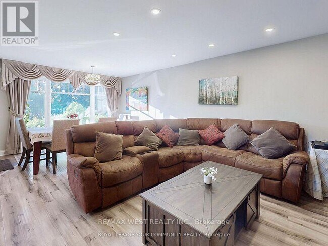 Building Photo - 55 Davis Rd