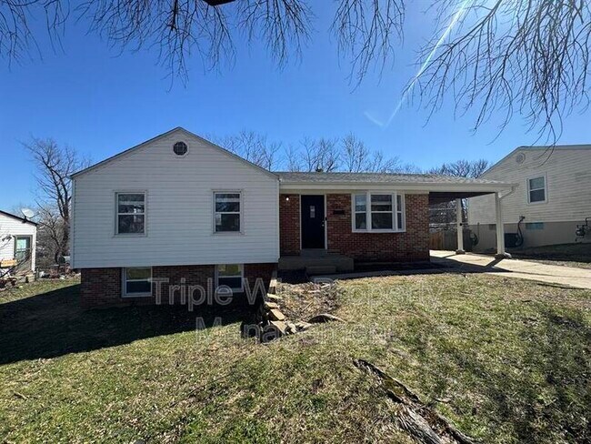 Foto del edificio - 5122 Ville Maria Ln