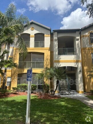Building Photo - 11480 Villa Grand