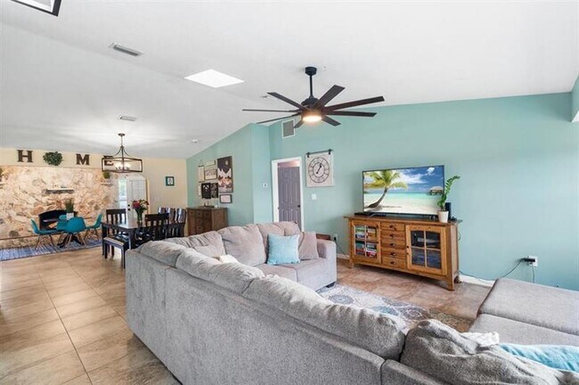 Foto del edificio - 709 SW Dorchester St