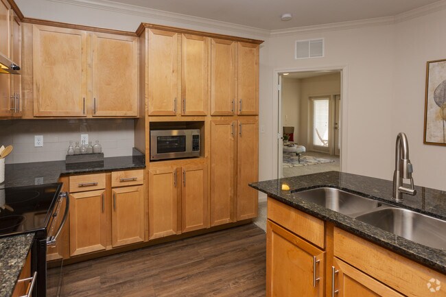 Penthouse - 1,853 ft² - Diamond Oaks Village