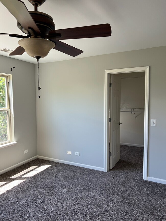 Foto del edificio - 705 Keystone Ln