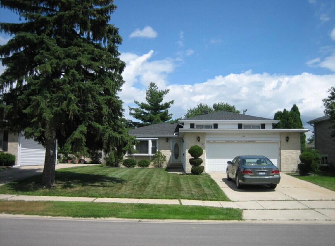 Single family residential - 109 S Highview Ave