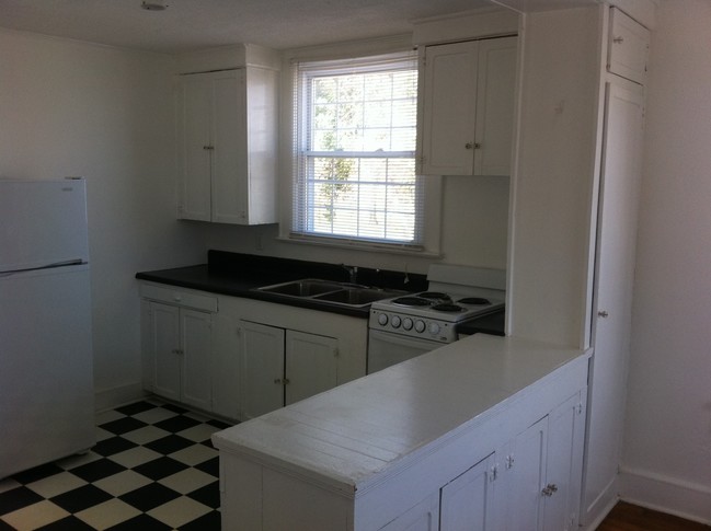 Building Photo - 119 Griffin Dr
