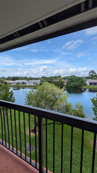 Foto principal - 9919 Nob Hill Ln