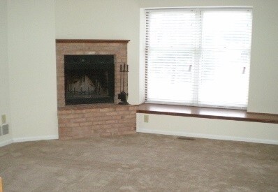 Foto del edificio - 2616 Allison Dr