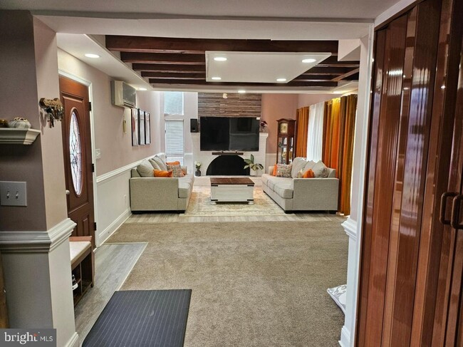 Foto del edificio - 321 Hillsmere Dr, Annapolis, MD 21403
