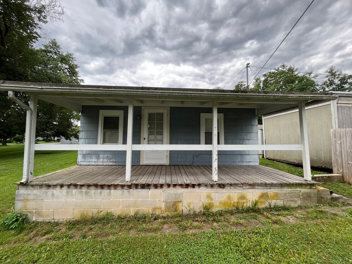Primary Photo - 2136 Church Rd