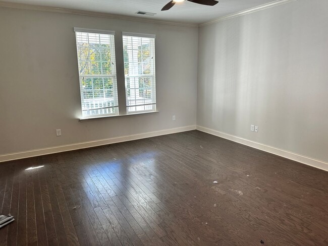 Foto del edificio - Gorgeous 3 Bedroom Townhome in Eagle Park!