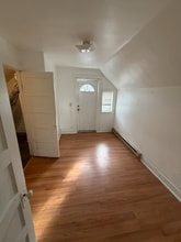 Building Photo - 353 Park St