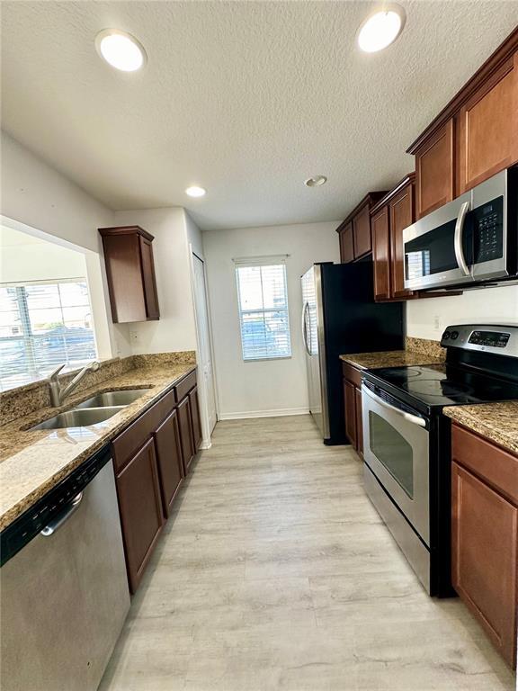 Building Photo - 233 Carina Cir