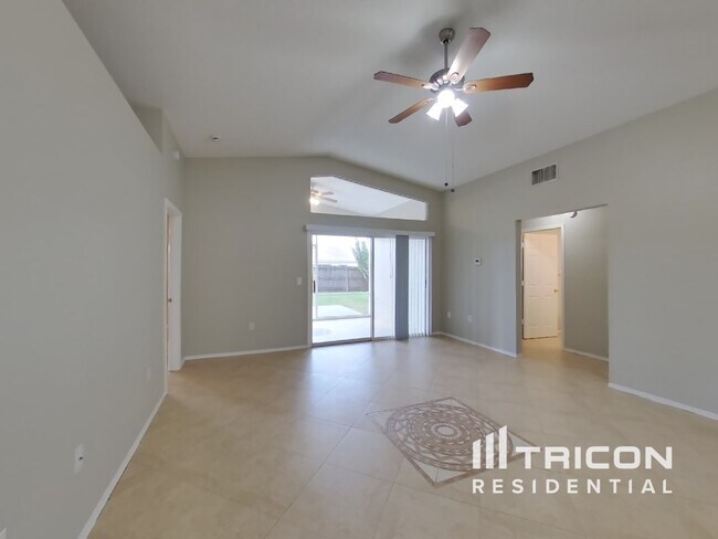 Foto del edificio - 3927 Creek Woods Drive Plant City FL