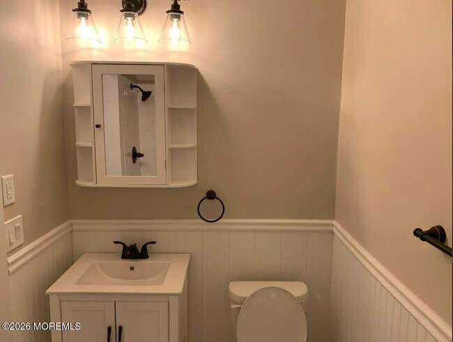 Foto del edificio - 709 Ocean Ave N