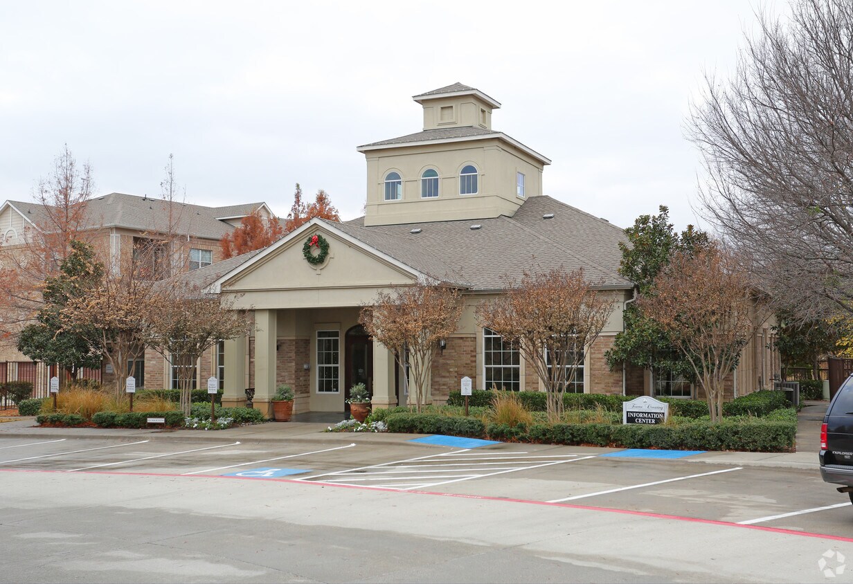 Towne Crossing Apartments Apartments Mansfield, TX