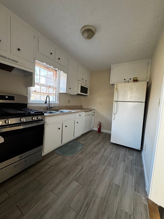 Foto del edificio - 1889 Clearwater Dr SE