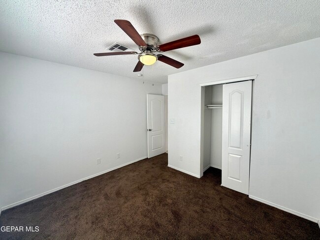 Building Photo - 12501 Sombra Fuerte Dr