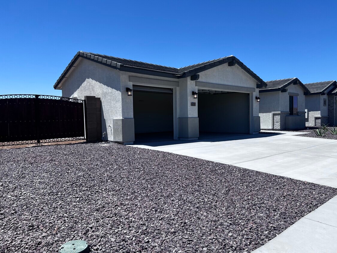 11755 E 26th St, Yuma, AZ 85367 House Rental in Yuma, AZ