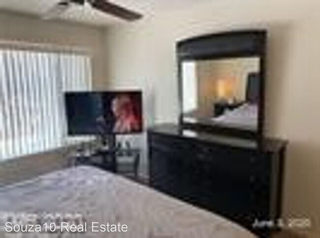 Building Photo - 3046 Tarpon