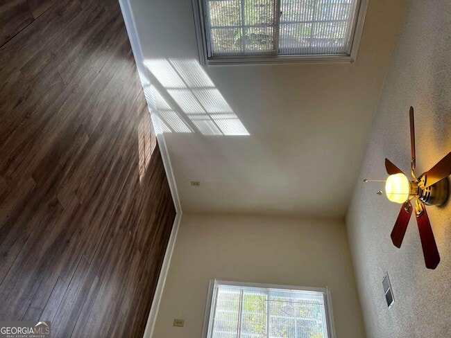 Foto del edificio - 420 N Elizabeth Ln