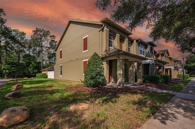 Building Photo - 12702 Salomon Cove Dr