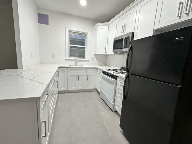 Foto del edificio - 7405 Broadway
