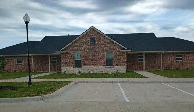 Building Photo - 740 US Hwy 84 W
