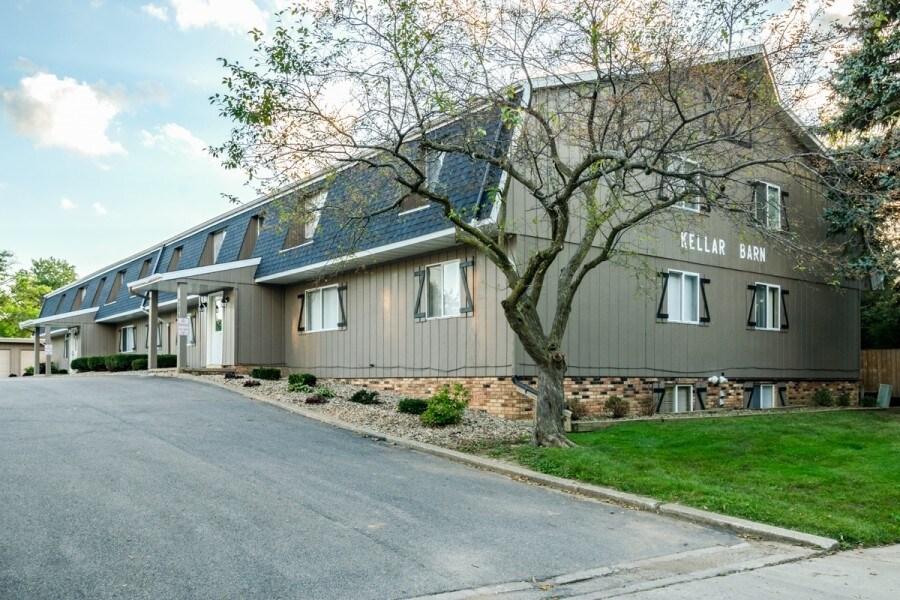 Pine Hill Apartments Peoria, IL