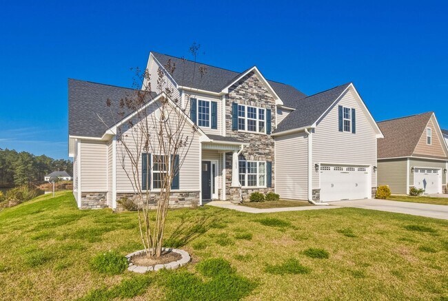 Building Photo - 5 bedroom waterfront property