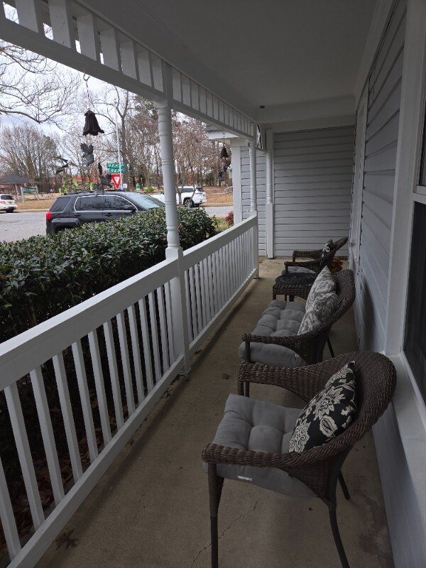 Building Photo - 601 Bridgewater Arch