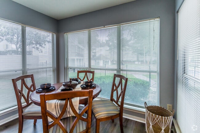 1 BR, 1 BA - Un plan - Stone Ridge at Germantown Falls