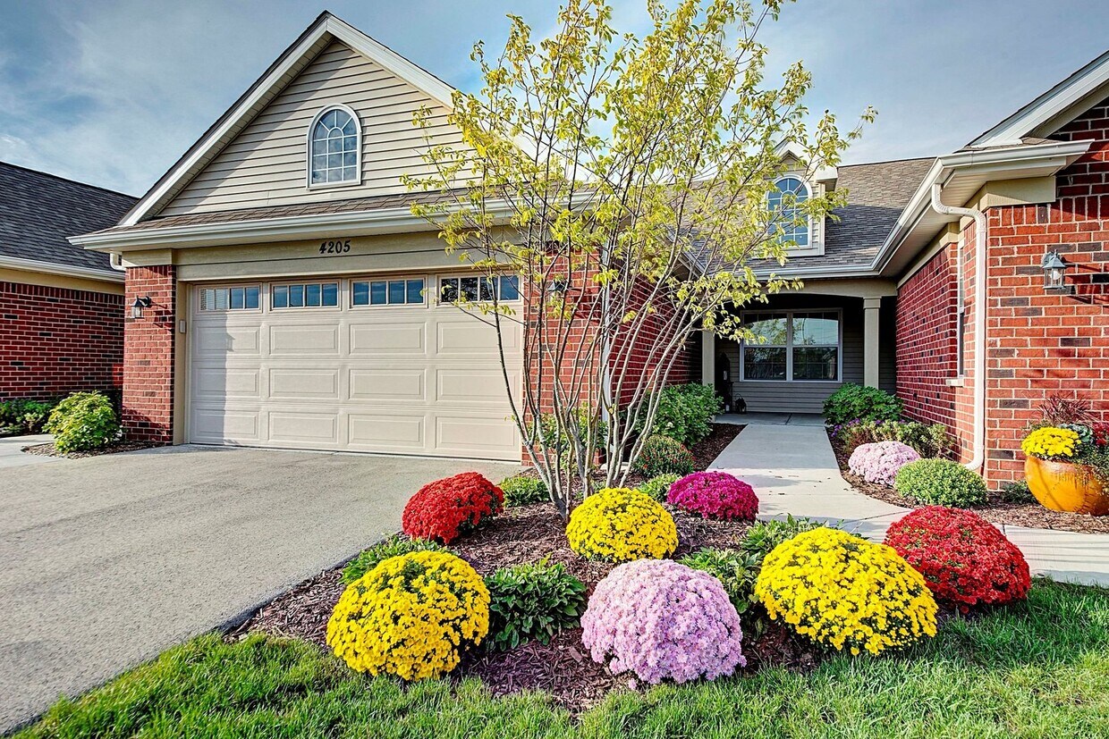 Foto principal - 4215 Pond Willow Rd