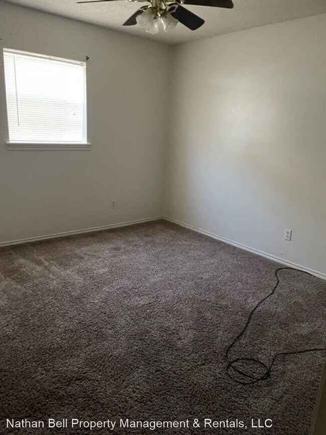 Building Photo - 2 br, 1 bath House - 214 Hickory St