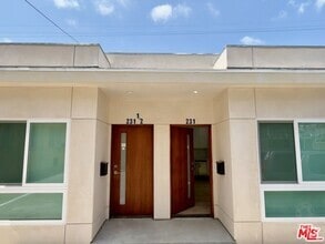 Building Photo - 233 N Berendo St