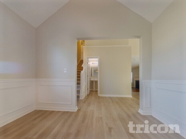 Building Photo - 138 Birchfield Way