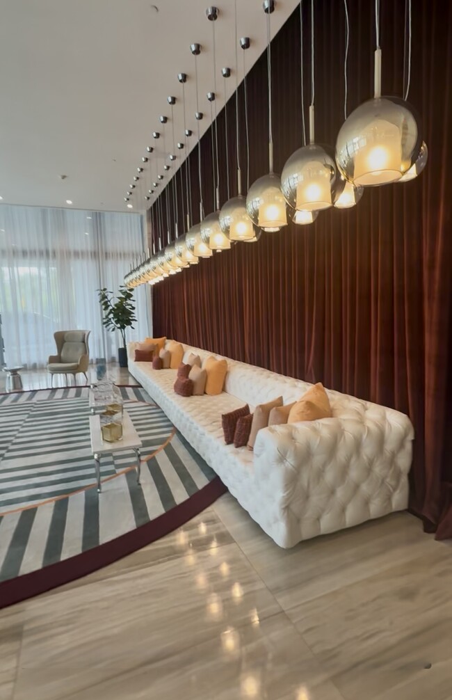 Foto del edificio - 2000 Metropica Way