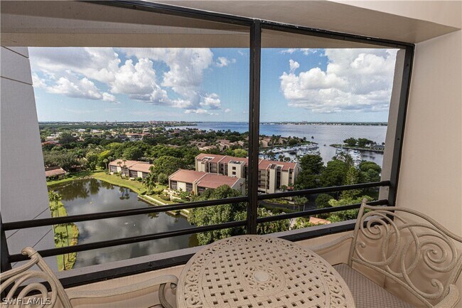Foto del edificio - 5260 S Landings Dr