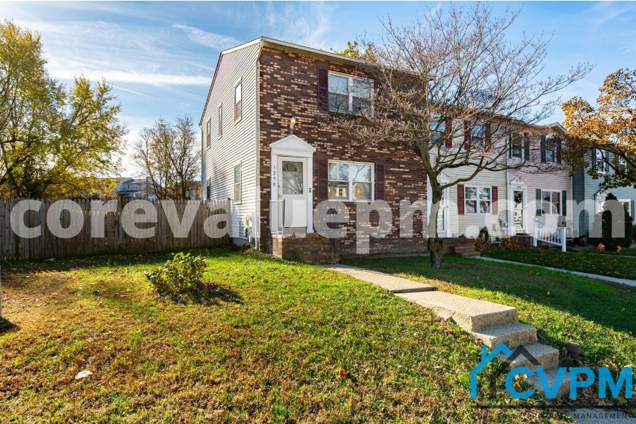 Primary Photo - 1290 Holmespun Dr