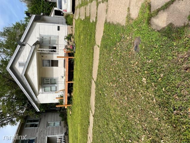 Building Photo - 3 br, 1 bath House - 328 S Osage St A Unit A