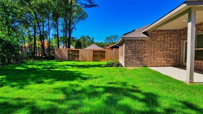 Foto del edificio - 21746 Enchanted Rock Dr N