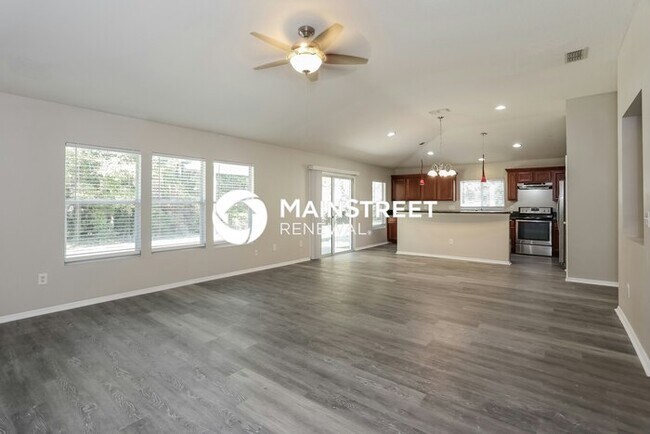 Foto del edificio - 3 Bedroom Pet-Friendly Home in JACKSONVILL...