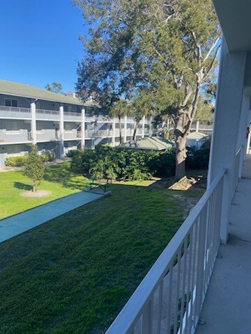 Building Photo - 125 Water Front Way