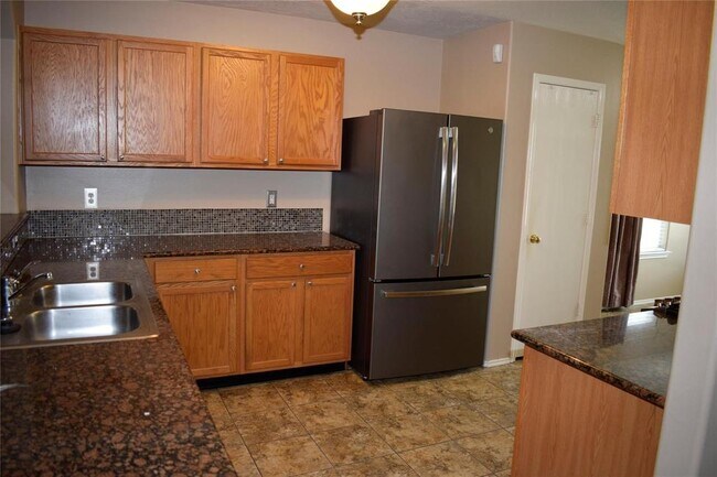 Foto del edificio - 19102 Prairie Bluff Dr