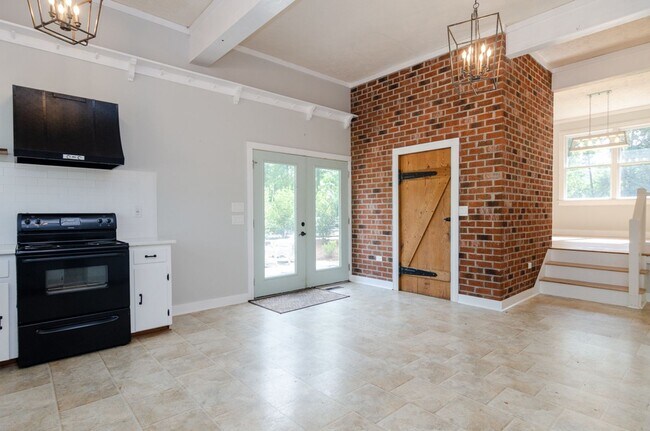 Foto del edificio - 2120 Old Winter Park Rd