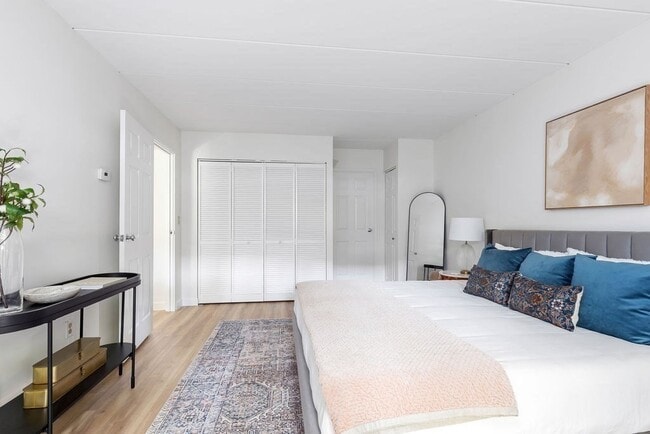 Building Photo - Boatsw