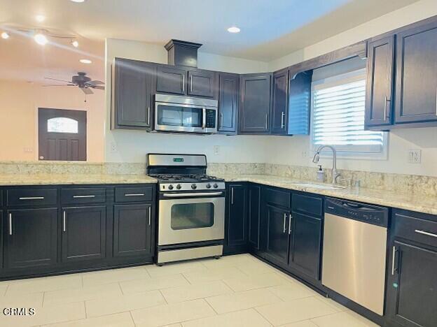 Building Photo - 708 Tularosa Dr