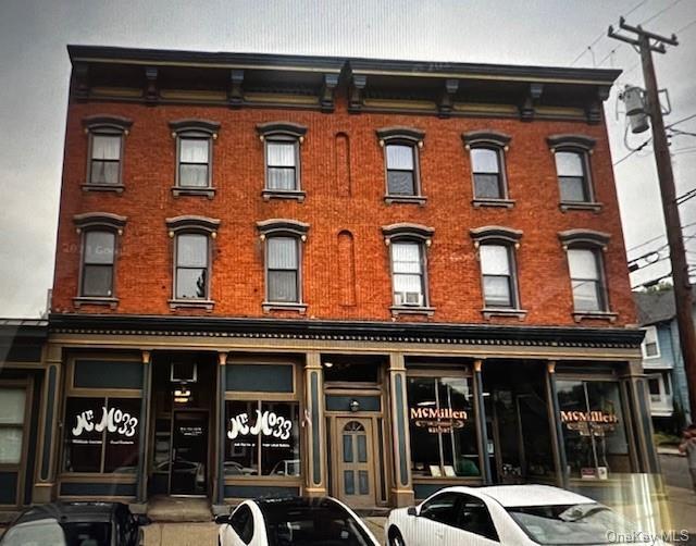 Primary Photo - 20 E Main St