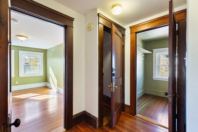 Foto del edificio - 72 Dana St